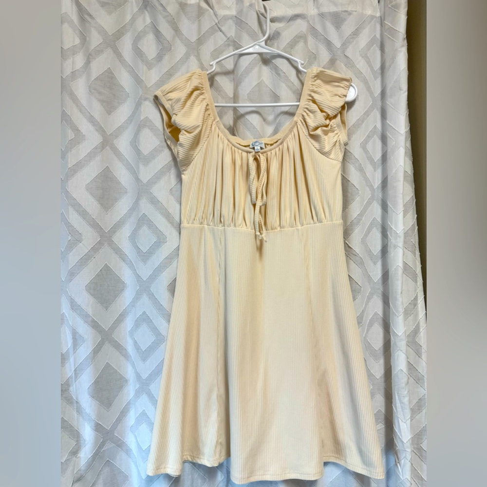 Francesca’s dress | Size Large | Beige
